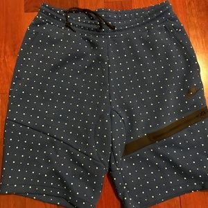 NWOT Nike Tech Fleece Shorts